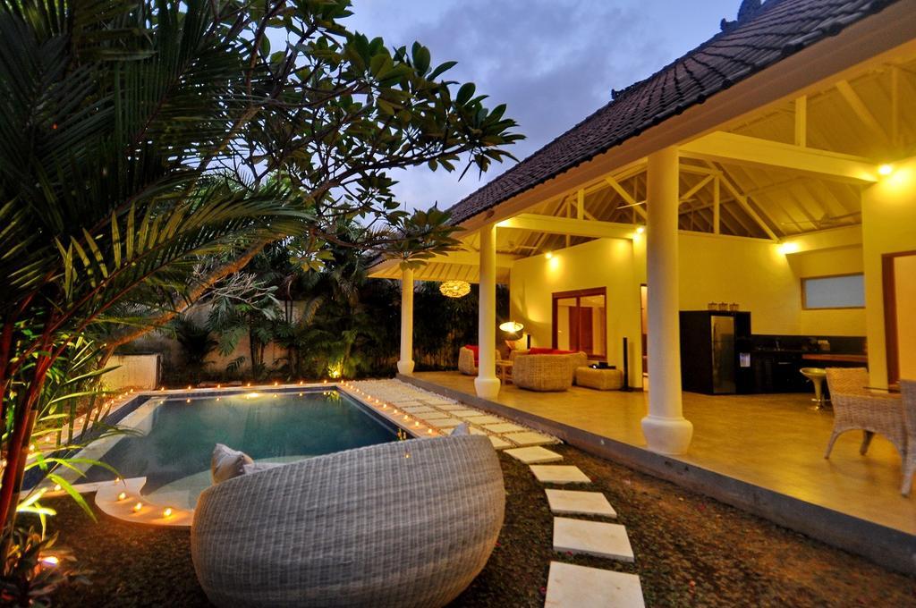 Villa Camelia Seminyak  Exterior photo