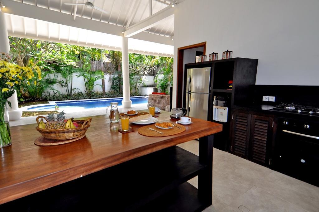 Villa Camelia Seminyak  Exterior photo