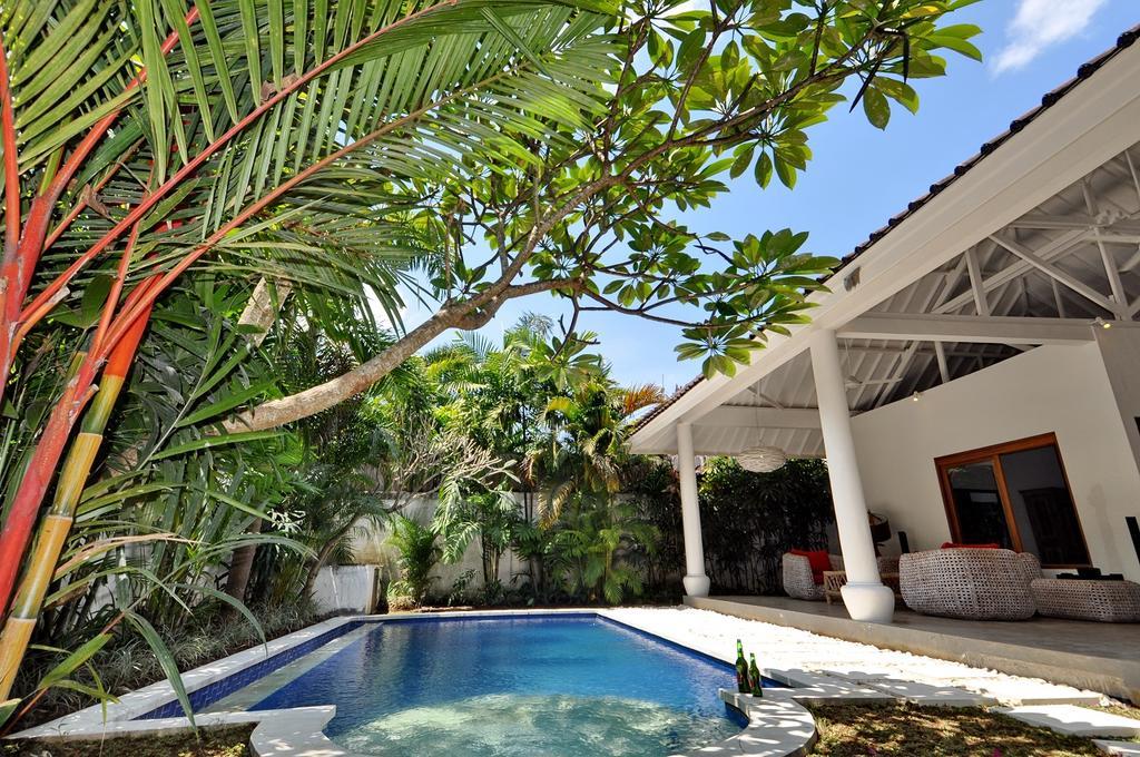 Villa Camelia Seminyak  Exterior photo