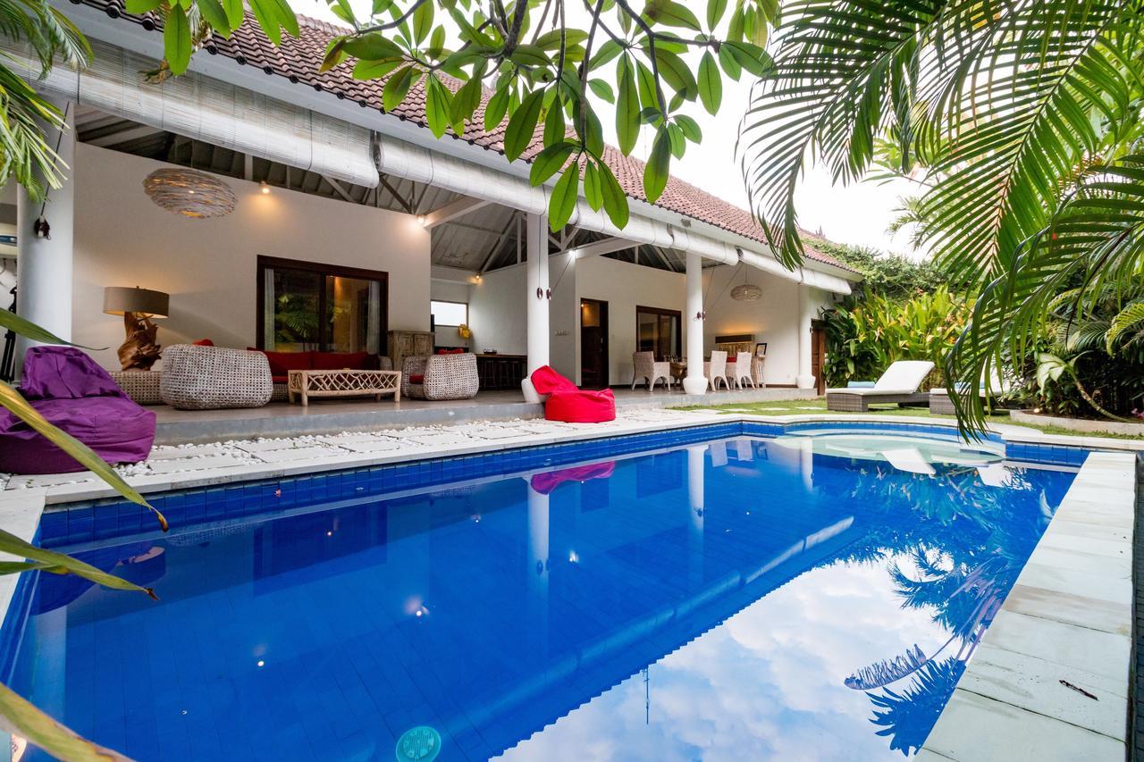 Villa Camelia Seminyak  Exterior photo